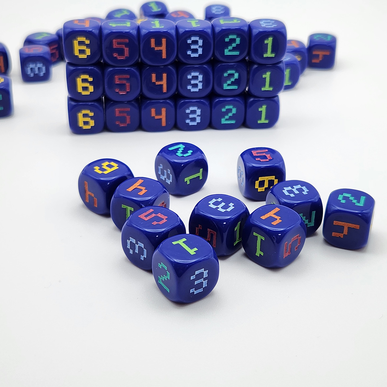 مجموعة من 10 قطع من مكعبات الن - مراجعة Game Token Counter وسعره